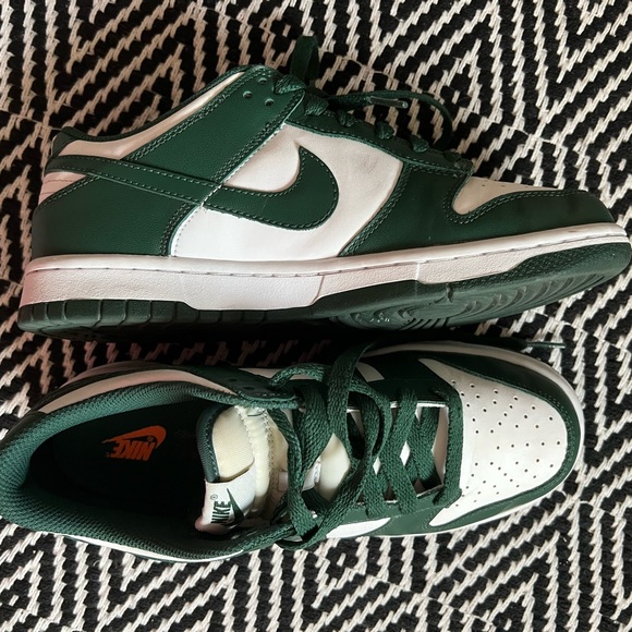 Michigan State Dunks - Picture 5 of 8